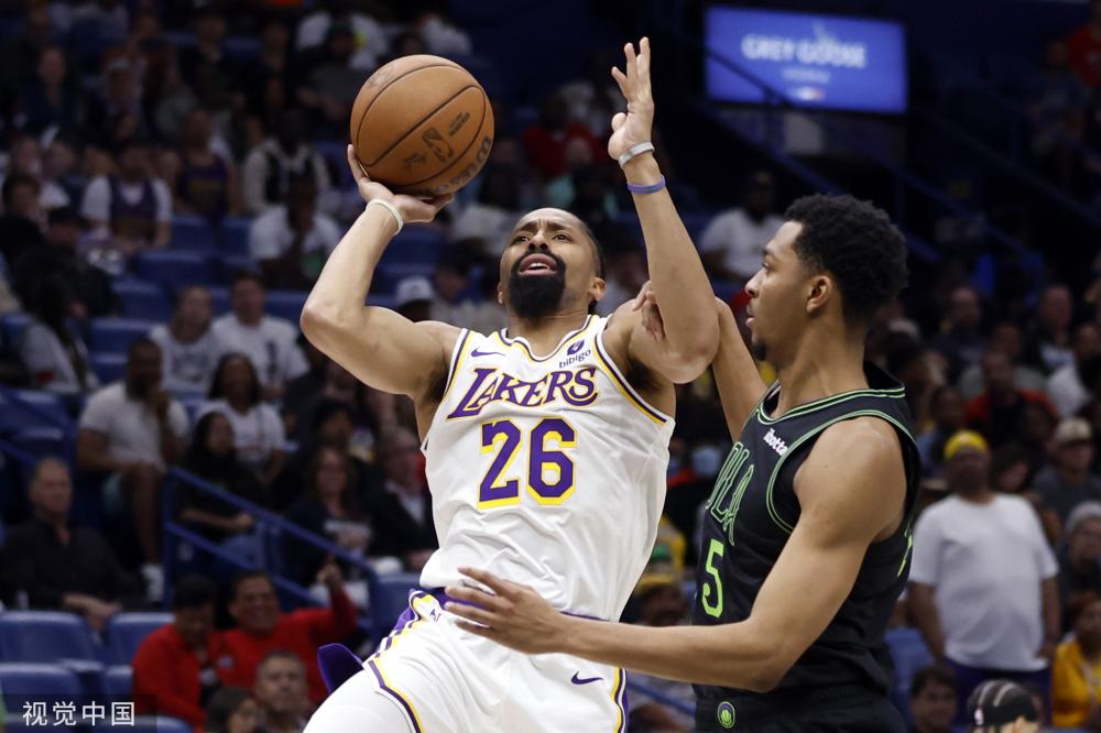 感到担忧 感到担忧