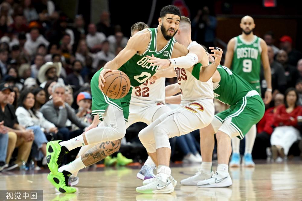 仅点燃了球 仅点燃了球